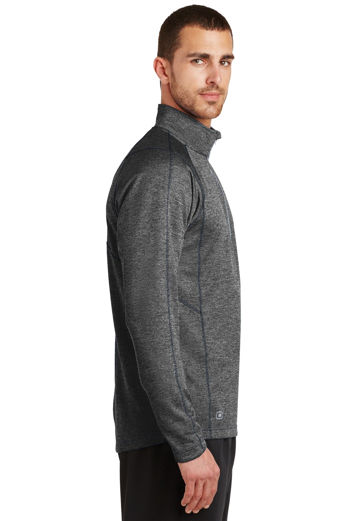 OGIO Pursuit 1/4-Zip. OE500
