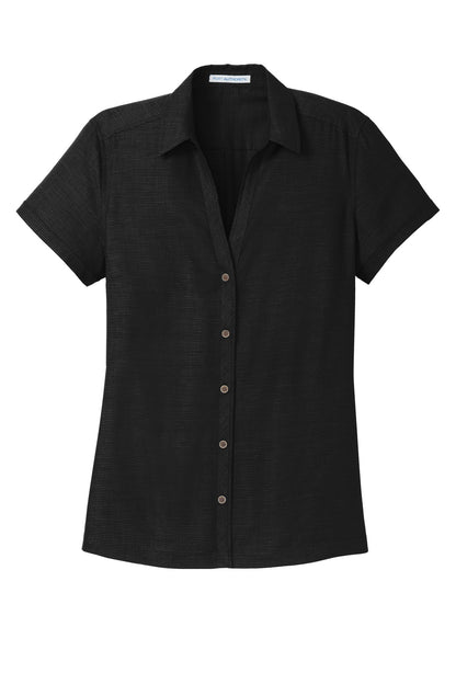 Port Authority Ladies Textured Camp Shirt. L662